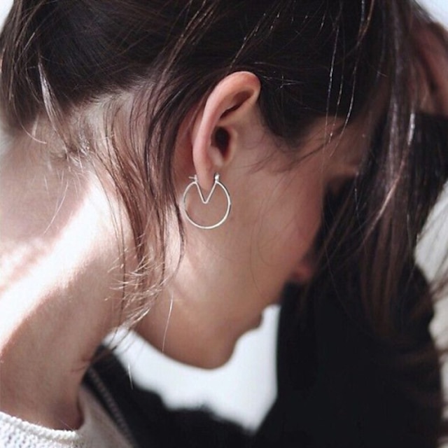  Női Beszúrós fülbevalók Személyre szabott Divat minimalista stílusú Fülbevaló Ékszerek Aranyozott / Ezüst Kompatibilitás Esküvő Parti Hétköznapi Napi