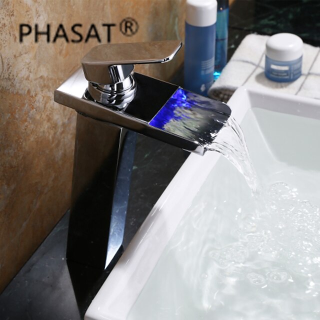  Kylpyhuone Sink hana - Vesiputous / LED Kromi Pöytäasennus Yksi kahva yksi reikäBath Taps