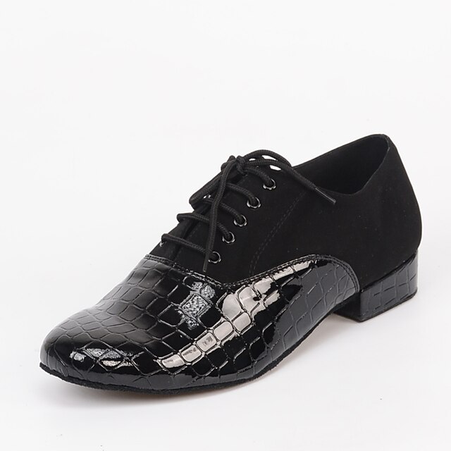  Férfi Báli Pihe / Bőrutánzat Magassarkúk Fűző Vaskosabb sarok Személyre szabható Dance Shoes Fekete / Teljesítmény