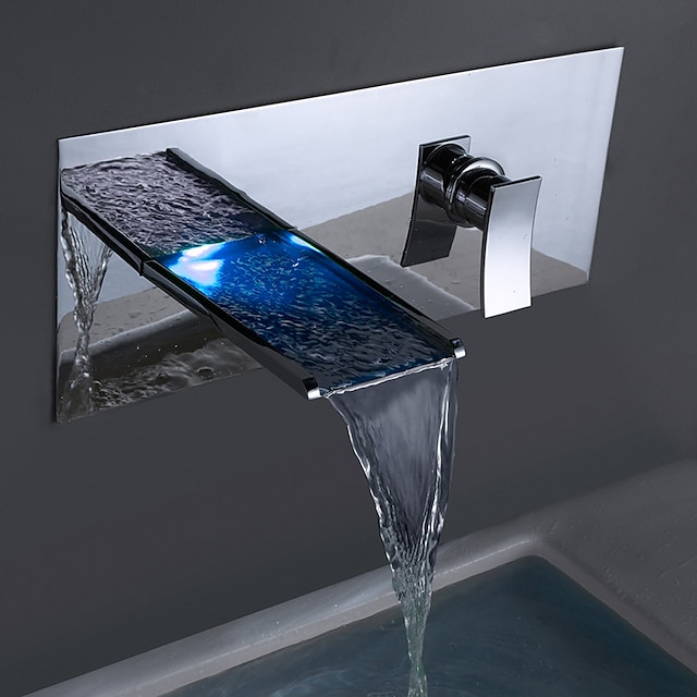  kylpyhuoneen pesuallashanat, messinki vesiputous led nykyaikaisen tyylin seinäteline yksikahva kaksi reikää kromiviimeistely vesivirtaus led virtalähde kylpyammehana kylmä- ja kuumakytkimellä