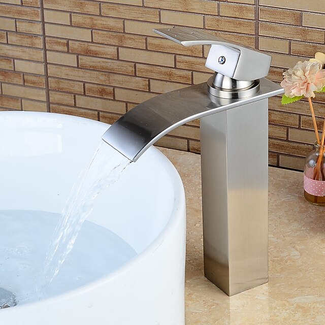  Fürdőszoba mosogató csaptelep - Vízesés Nikkel bevonatos Három lyukas Egy fogantyú egy lyukkalBath Taps / Bronz