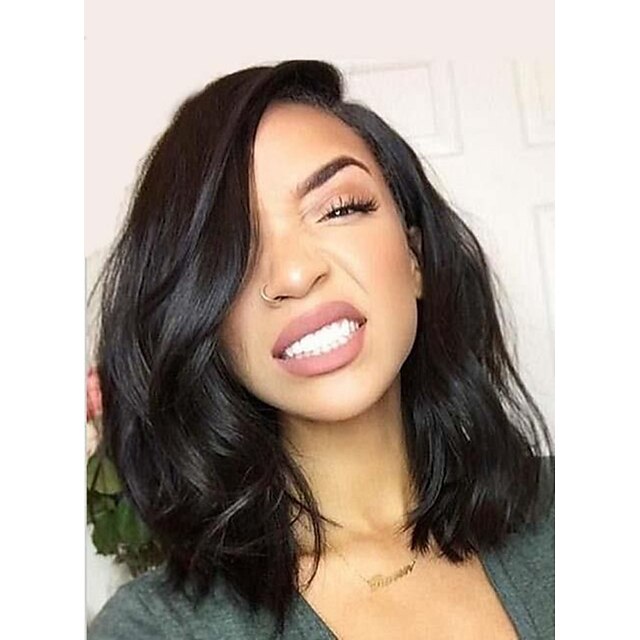  Perruque Cheveux Naturel humain Dentelle pleine Dentelle sur le devant Cheveux Brésiliens Ondulé Nature Noir Bob Coupe Carré Femme Densité 130% avec des cheveux de bébé Ligne de Cheveux Naturelle