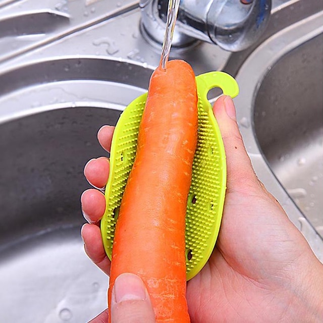  1pc vegetal escova de limpeza bonito frutas silicone fácil escova de limpeza para a limpeza de batata cenoura gengibre (cor aleatória)