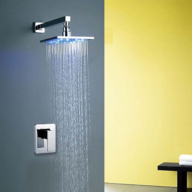 Dusjkran Sett - Regnfall Moderne Krom Vægmonteret Keramisk Ventil Bath Shower Mixer Taps / Messing / Enkelt Håndtak Et Hull