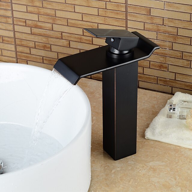  バスルームのシンクの蛇口 - 滝状吐水タイプ ブラッシュドニッケル センターセット シングルハンドルつの穴Bath Taps
