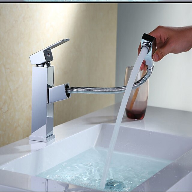 Bathroom Sink Faucet - Standard / Pullout Spray Chrome Centerset Single Handle One HoleBath Taps / Brass