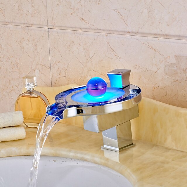  Bathroom Sink Faucet - Waterfall / LED Chrome Centerset Single Handle One Hole / Brass