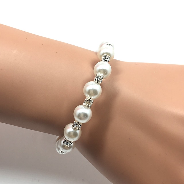  Women's Cuff Bracelet Tennis Bracelet Fashion Pearl Bracelet Jewelry White For Christmas Gifts Wedding Party Special Occasion Birthday Gift / Rhinestone / Engagement / Valentine