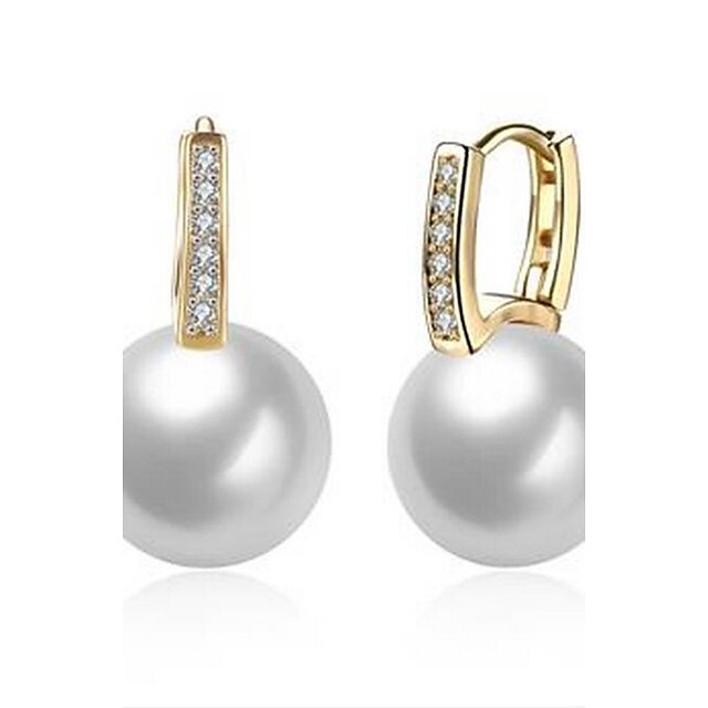  Women's Pearl Hoop Earrings Statement Luxury Classic Fashion Euramerican Movie Jewelry 18K Gold Plated Pearl Zircon Earrings Jewelry Gold / Silver / Champagne For Christmas Gifts Wedding Party