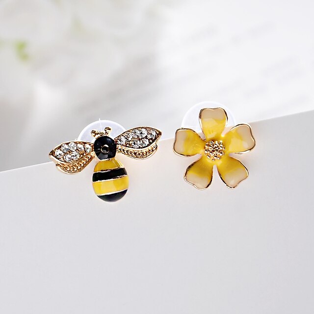  Women's Synthetic Diamond Stud Earrings Mismatch Earrings Mismatched Flower Bee Ladies Classic Fashion Earrings Jewelry Light Yellow For Gift Daily Evening Party Date