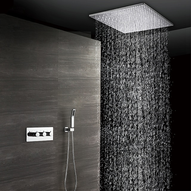  Los juegos de grifos de ducha cromados 580 * 500 se completan con cabezal de ducha de acero inoxidable y ducha de mano de latón macizo El sistema de cabezal de ducha tipo lluvia montado en el techo