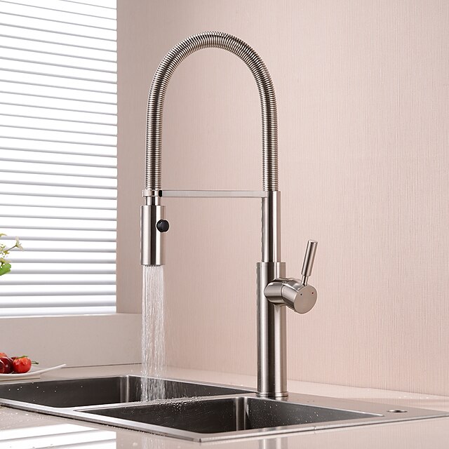  Kitchen faucet - Single Handle One Hole Brushed Pull-out / ­Pull-down Deck Mounted Contemporary Kitchen Taps / Brass