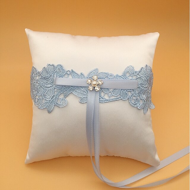  Lace Faux Pearl Textile Ring Pillow Pillow / Wedding All Seasons
