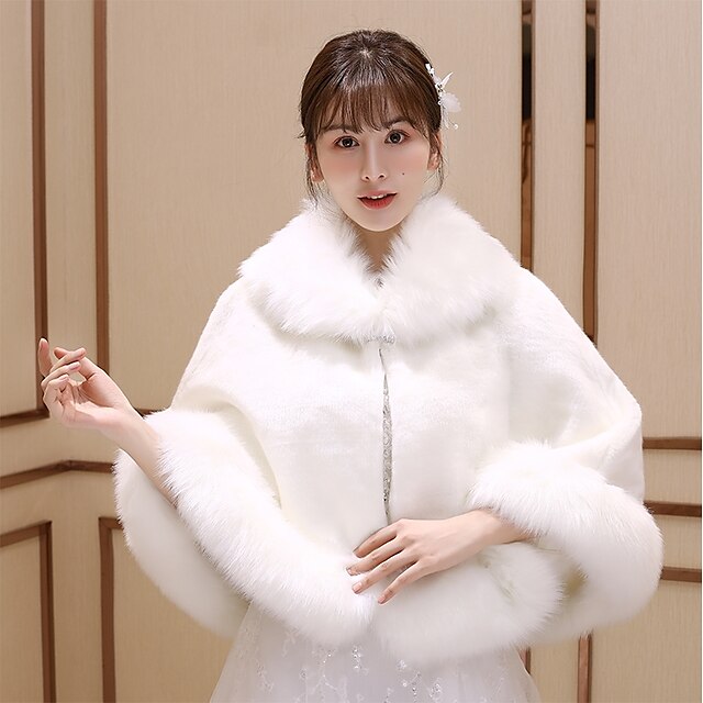  Sleeveless Capelets Faux Fur Wedding / Birthday Women's Wrap With Crystal Brooch