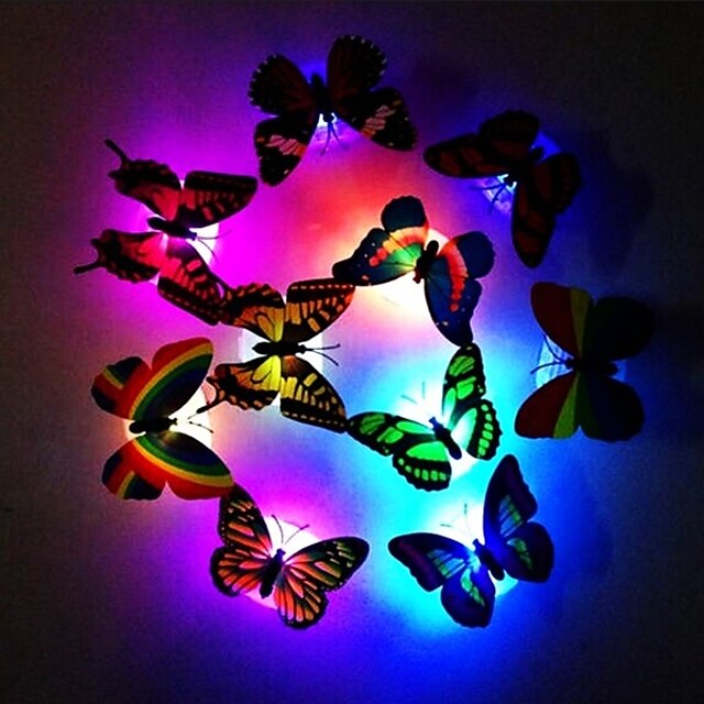  mote 7-farge skiftende søt sommerfugl ledet natt lys hjem rom skrivebord veggdekorasjon 1pc