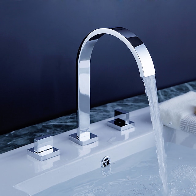  バスルームのシンクの蛇口 - 回転可能 / 広範囲 / ウォーターフォール クローム デッキ取り付け 2 つのハンドル 3 つの穴bath taps