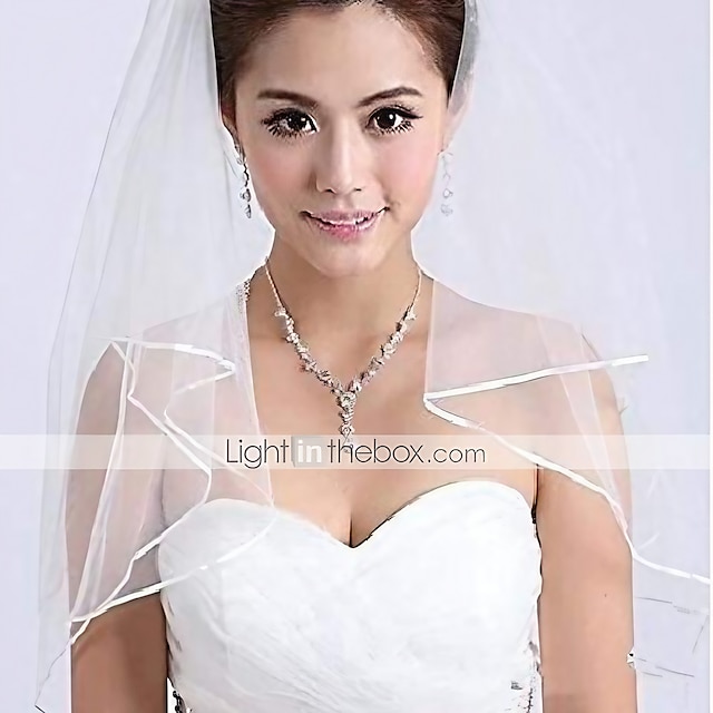  two layers short bridal veil with comb ribbon edge white ivory bride wedding accessories & #40;ivory& #41;