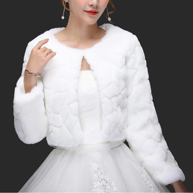 Long Sleeve Shrugs Faux Fur Wedding / Party / Evening Women's Wrap With ...