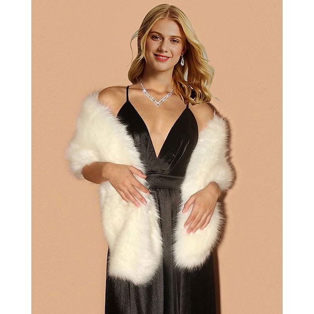  Wihte Faux Fur Wraps Shawls Women‘s Wrap Elegant & Luxurious Elegant Keep Warm Sleeveless Faux Fur Fall Wedding Guest Wraps With Pure Color For Wedding Fall & Winter