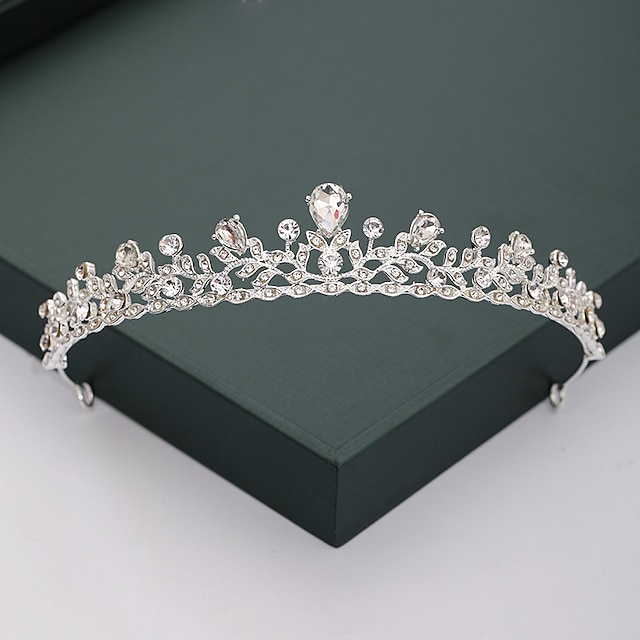  Crown Tiaras Hair Accessory Rhinestone Alloy Wedding Party / Evening Wedding Princess With Metal Crystals / Rhinestones Headpiece Headwear