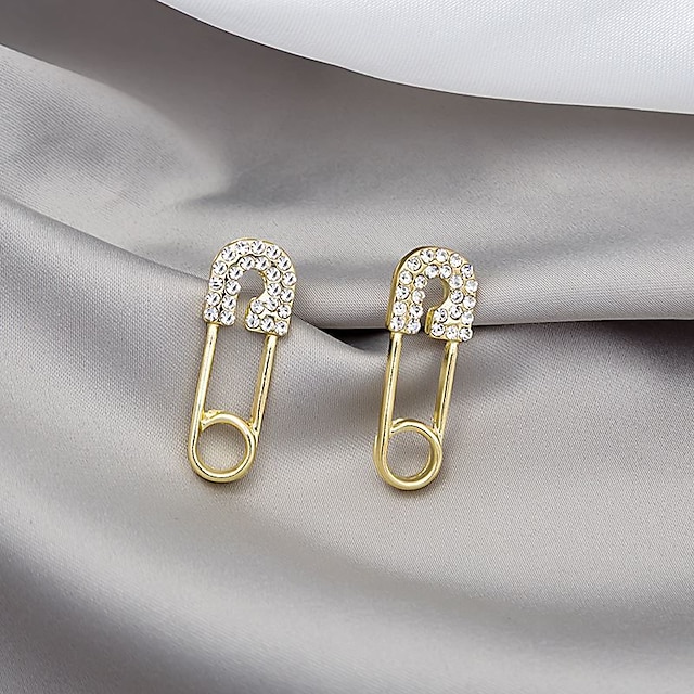 Shoes & Bags Fashion Accessories | A pair of Rhinestone Pin Shaped Earrings - YO67061