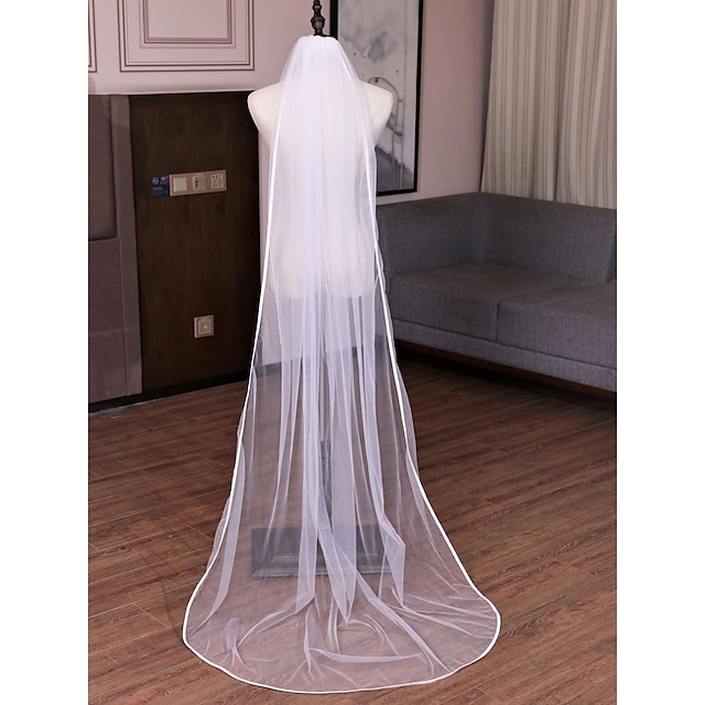 One-tier Vintage / Sweet Wedding Veil Chapel Veils with Pure Color 78. ...