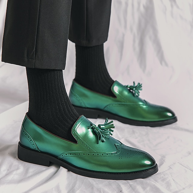 Bărbați Mocasini & Balerini Pantofi rochie Pantofi de stil britanic Pantofi Bullock Mărime Plus Size Casual Zilnic Petrecere și seară Ziua St. Patrick PU Cizme / Cizme la Gleznă Loafer Negru Mov Verde