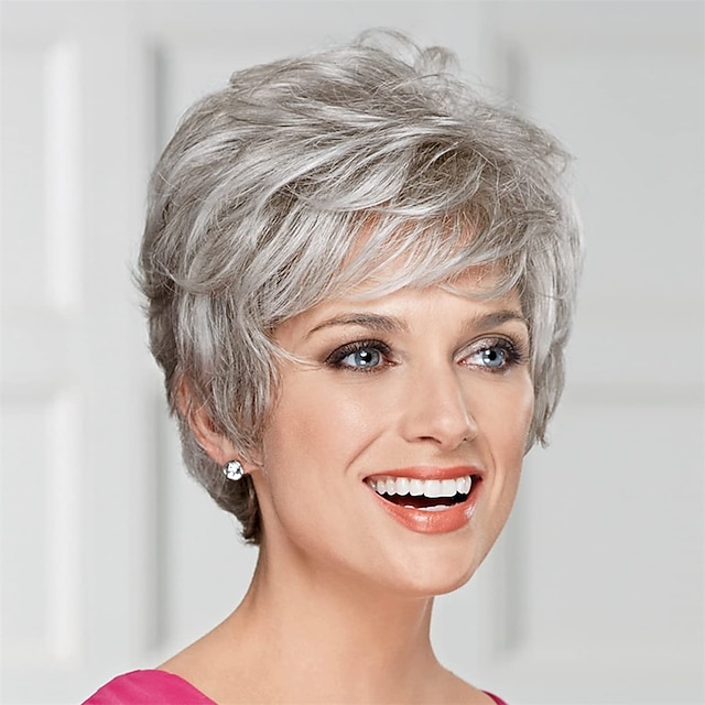  Classic Short Wig with Enviable Volume and Textured Layers / Multi-Tonal Shades of Blonde