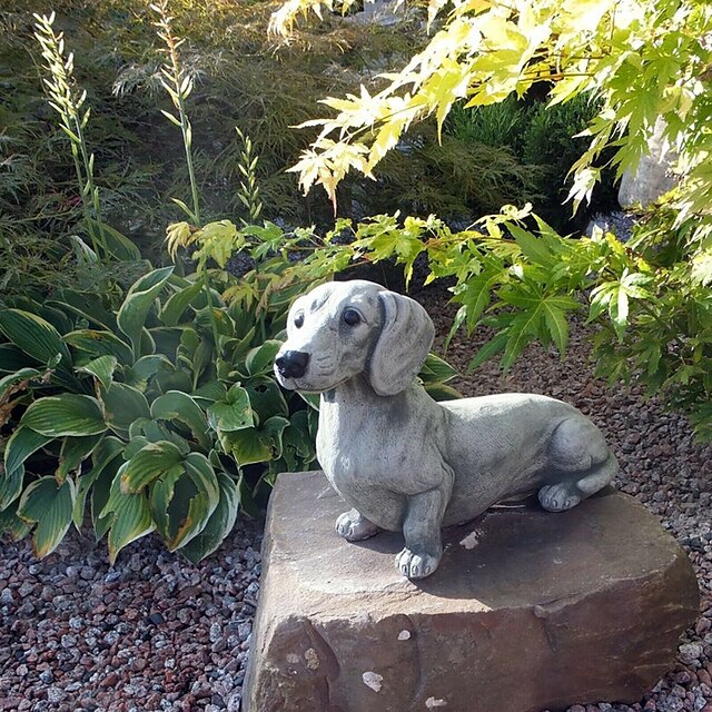 dackel statue gartendeko gedächtnis hundefiguren welpe liegend dekor