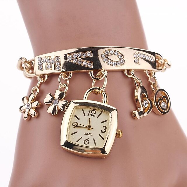 Women Quartz Watch Bracelet Wrist Watch Rhinestone Love Heart Style Stainless Steel Stylish 