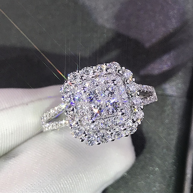  Bague de mariage en zircon avec micro-ensemble classique pour femmes souhaitant un artisanat populaire