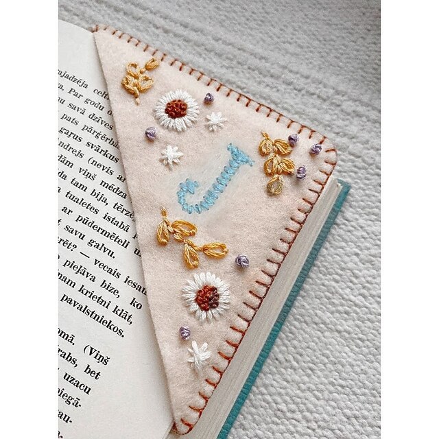 Personalized Hand Embroidered Corner Bookmark, 26 Letters Cute Flower ...