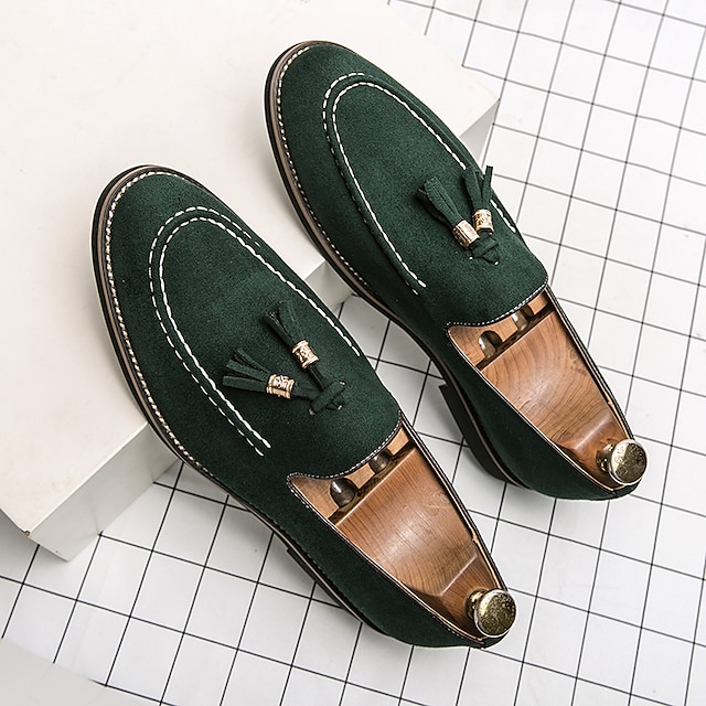  Men's Loafers & Slip-Ons Suede Shoes Tassel Loafers Business Casual Daily Party & Evening St. Patrick's Day Synthetics Comfortable Slip Resistant Loafer Black Blue Green Spring Fall