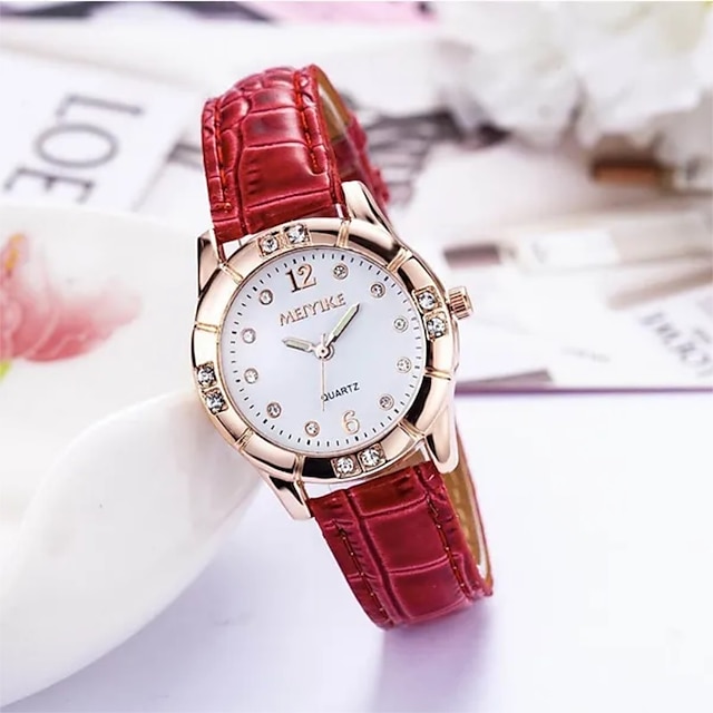  Feminino Relógios de Quartzo Relógio de Pulso Luxo Moda Com Strass Hora mundial Decoração Couro Assista