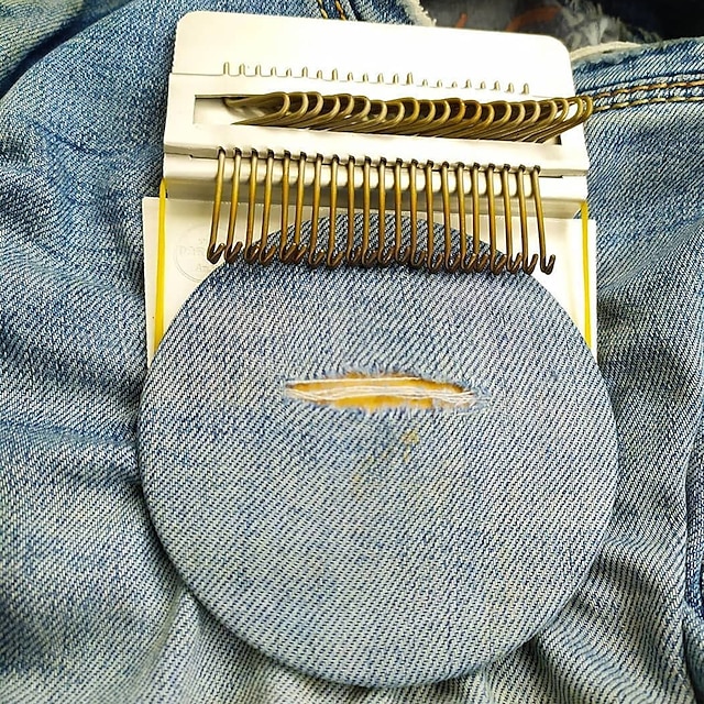 Portable 28-Hook Small Weaving Repair Tool For Beginners - Mending Jeans, Socks, And Clothes Quickly