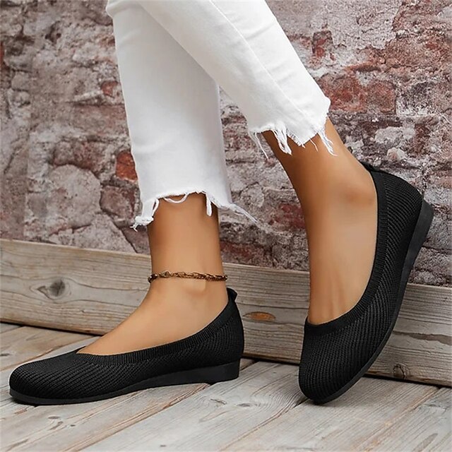 cushioned flat shoes
