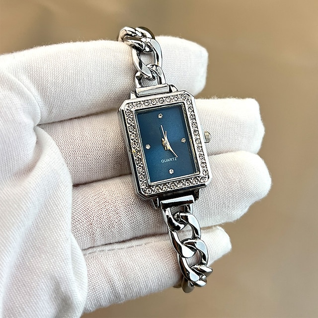  高級女性のクォーツ時計ミニマリストスクエアフルダイヤモンドデジタルクォーツ時計ゴールドステンレススチールブレスレット女性のドレス時計