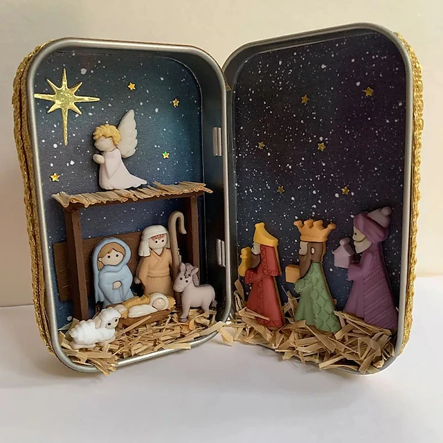 Christmas Nativity, Hand Sculpted Painted Nativity Figure, A Lovely, Little Nativity Scene, Xmas Holy Family Decor Gift for Indoor Home Display, Tabletop 8.8*11.5*2.8cm 7