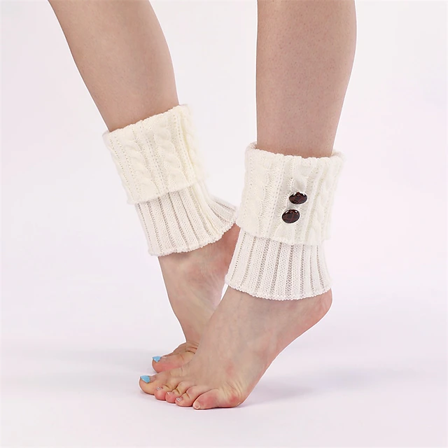 1 Pair Women Solid Warm Boots Cover Foot Covers Autumn and Winter Knitted Twist Button Short Leg Pads Knee Socks Boots Cover 11