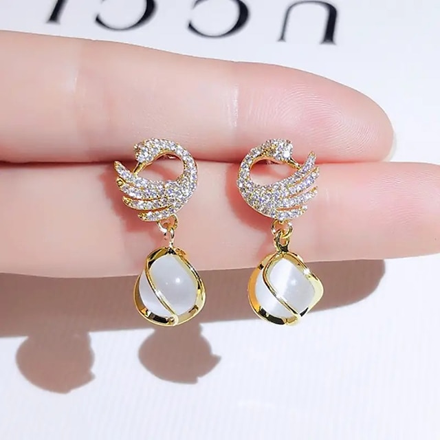  Women's Drop Earrings Fine Jewelry Classic Precious Stylish Romantic Earrings Jewelry Gold For Wedding Party 1 Pair
