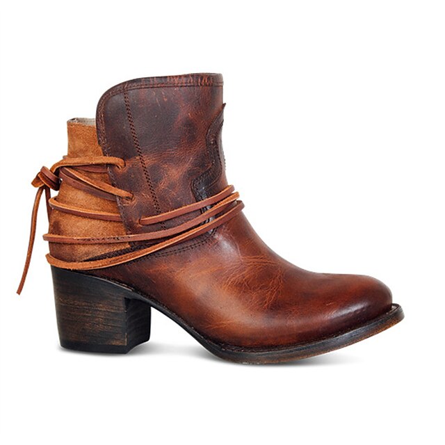 Chic Western-Inspired Ankle Boots with a Stacked Heel main image 1