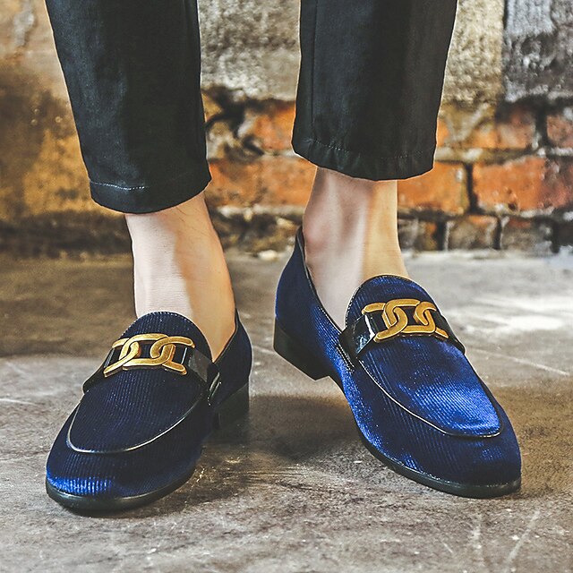 Men's Green Velvet Loafers with Gold Chain Detail â Stylish Slip-On Shoes for Formal, Casual