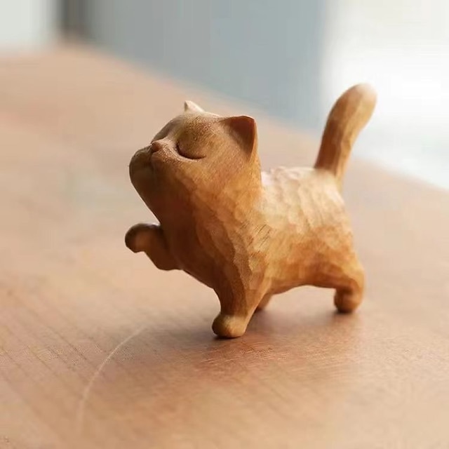  1pc Boxwood Carving Cat With Modern Childlike, Cute And Simple, Arrogant And Wealthy Little Cat Handle, Play With Animal Ornaments On The Go, Home Decor
