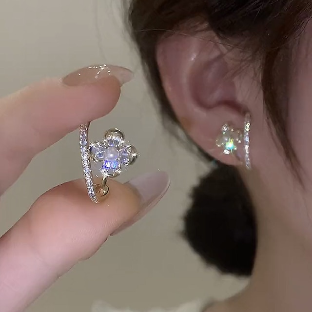  Women's Zircon Stud Earrings Fine Jewelry Classic Precious Flower Shape Cute Stylish Earrings Jewelry Gold For Gift Festival 1 Pair