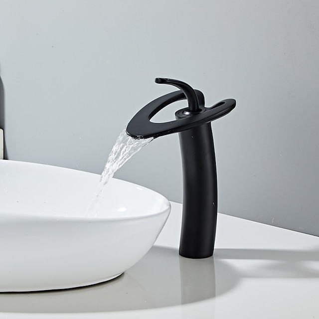  Lavandino rubinetto del bagno - Cascata Cromo / Nichel spazzolato / Galvanizzato Installazione centrale Una manopola Un foroBath Taps