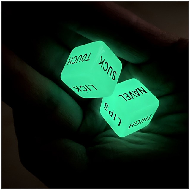  Glowing At Night Fun English Characters Dice Dice Dice Sieve Float Carving Effect Toys Valentine's Day