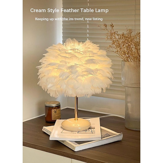  נוצה מנורת שולחן חדר שינה מנורת ליד המיטה יצירתי פשוט מודרני מנורות לילה