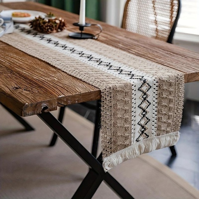  1pc, Bohemian Patchwork Burlap Table Runner - Farmhouse Style Doily for Country Weddings, Bridal Showers, and Dinner Parties - Perfect Home Decor