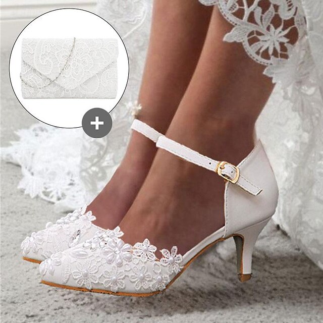  Lace Sets-Wedding Shoes for Bride Bridesmaid  Closed Toe Pointed Toe With Imitation Pearl Lace Flower Low Heel Kitten Heel White PU Ankle Strap Pumps & Lace Clutch Bags