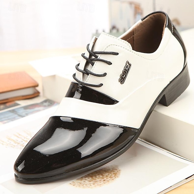  Homens Oxfords Sapatos Derby Sapatos de vestir Negócio Cavalheiro Britânico Casamento Festas & Noite Couro Ecológico Com Cadarço Branco e Preto Primavera Outono